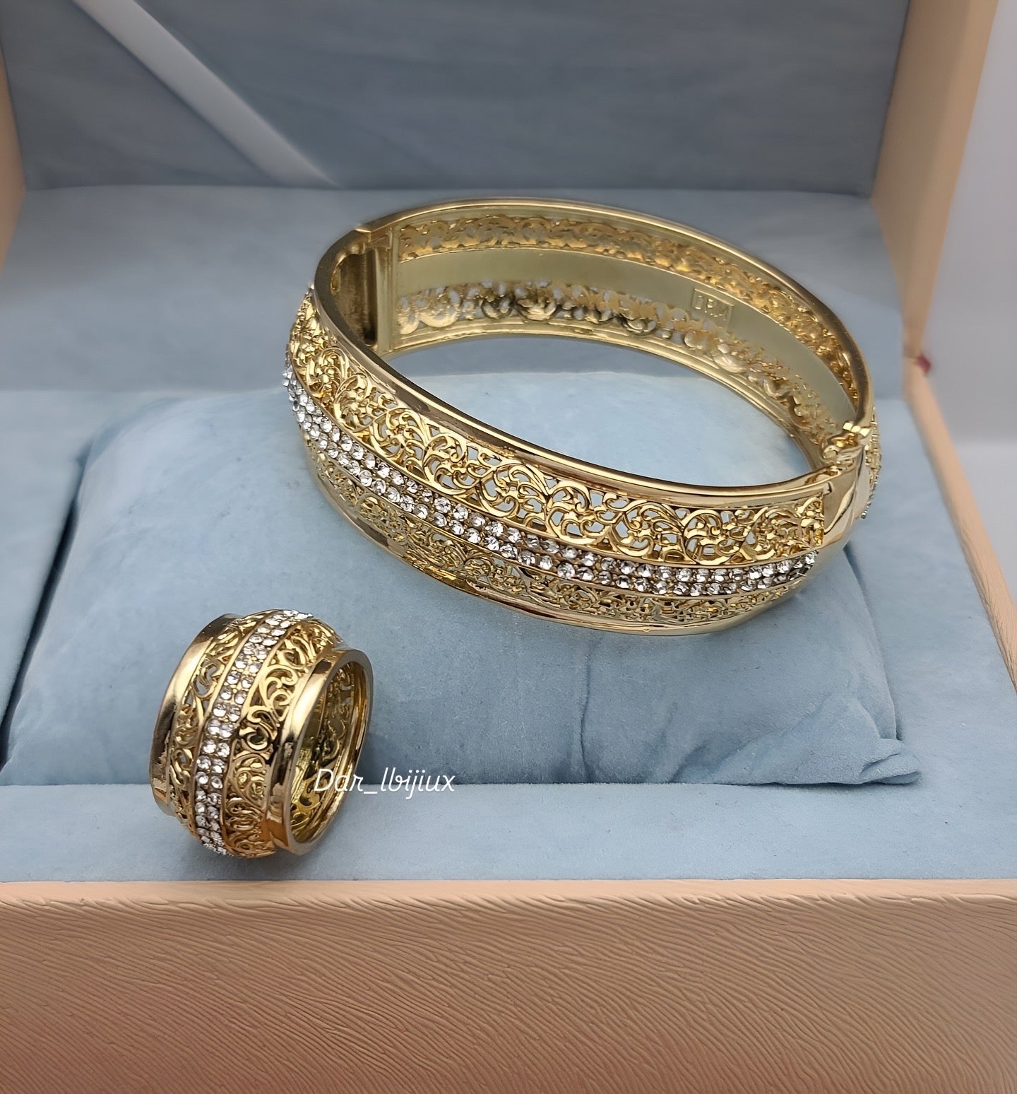 Bracelet et la bague acier
