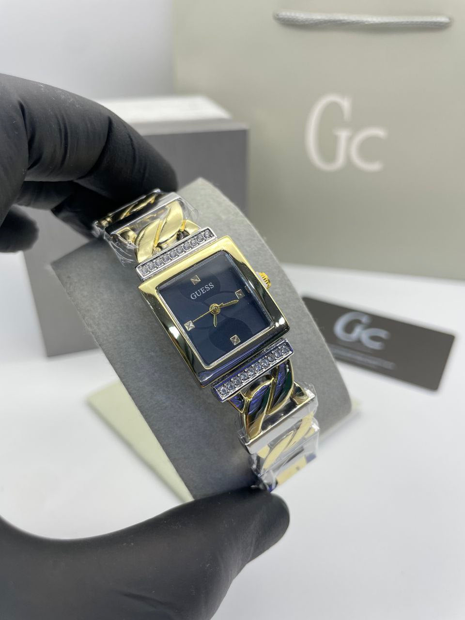 Montre GUESS