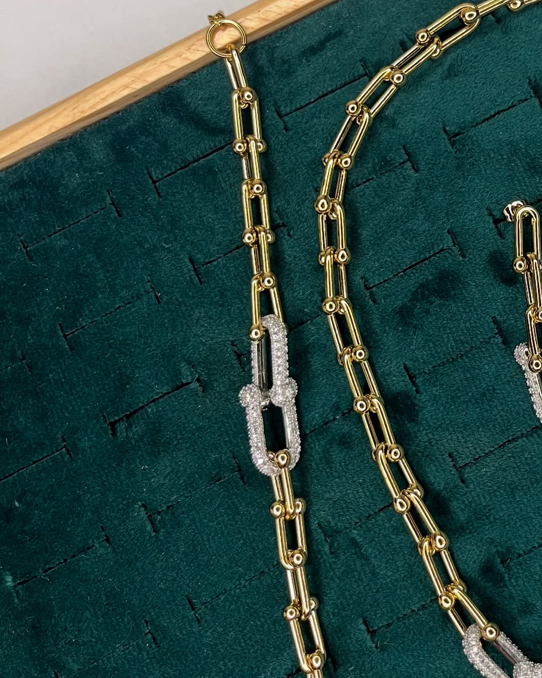 Ensemble Tifanny طقم تيفاني